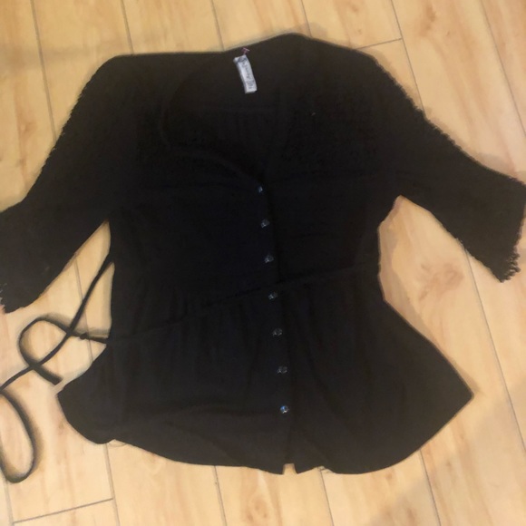 American Rag Black Lace/Crochet Blouse - Size S, so sweet, EUC. - Picture 5 of 5